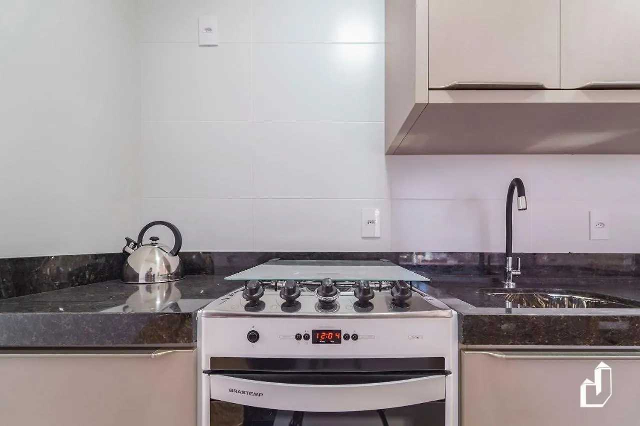 Apartamento Com 02 Dormitorios Na Quadra Da Praia Bombinhas Brazil